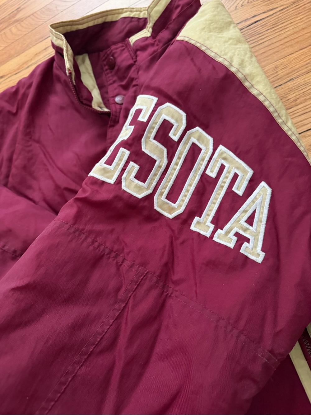 Vintage University of Minnesota Golden Gophers Starter Jacket - Picture 10 of 11
